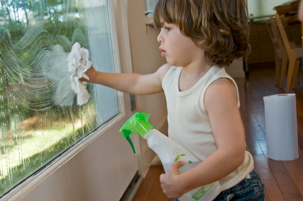 Údržba plastových oken je tak snadná, že ji zvládnou i Vaše děti