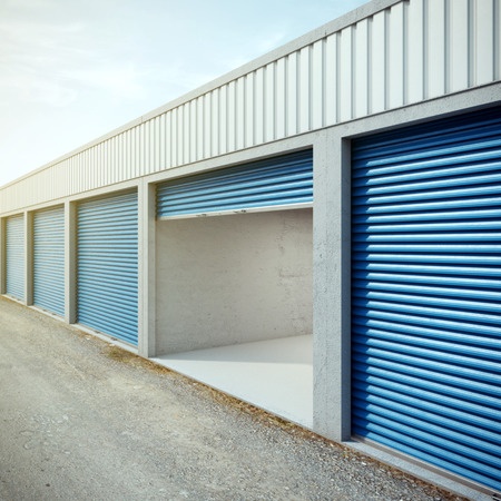Průmyslová garážová vrata - jaké máte možnosti