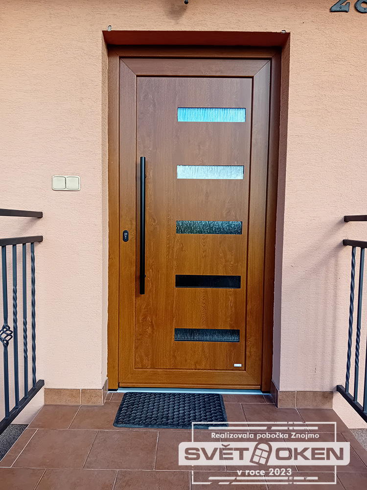 Znojmo - realizace vchodové dveře